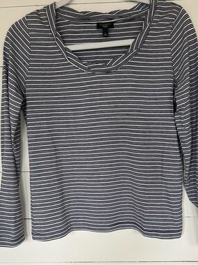 Talbots Pima Cotton Navy & White Stripe L/S casual Top. Sz: SP, Smoke Free Home